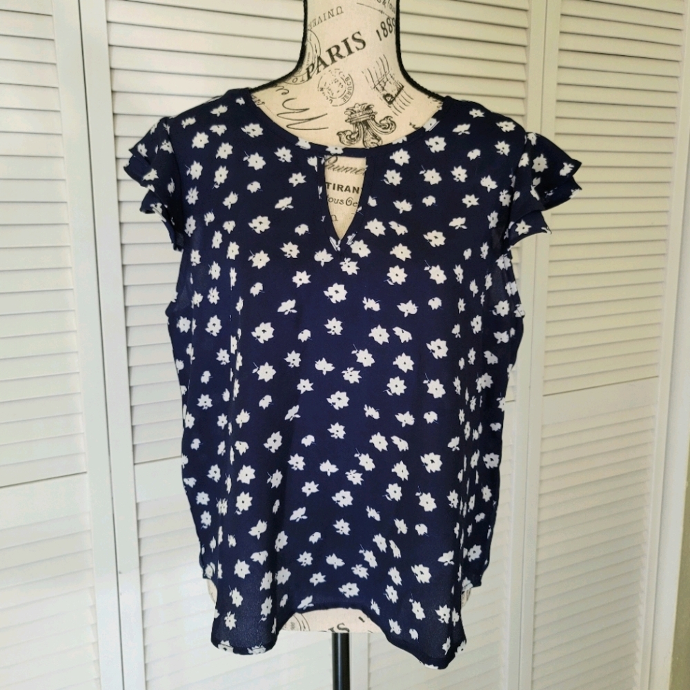Navy Floral Keyhole Blouse